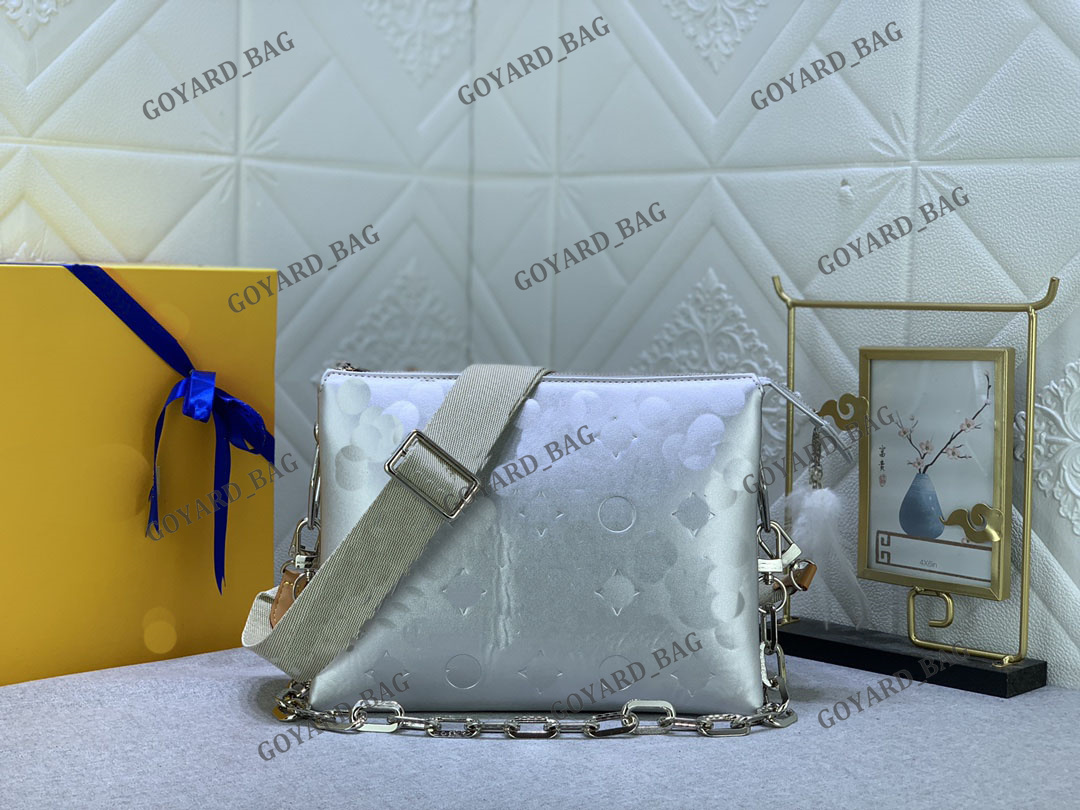 Coussin PM Handbag Womens Luxurys Designer Shoulder Bag Embossed Monograms Baguette Bags Chain Puffy Lambskin Cross-body Under-arm Purse Bag Lady M21769 M57783, 12
Coussin PM Handbag Womens Luxurys Designer Shoulder Bag Embossed Monograms Baguette Bags Chain Puffy Lambskin Cross-body Under-arm Purse Bag Lady M21769 M57783, 12