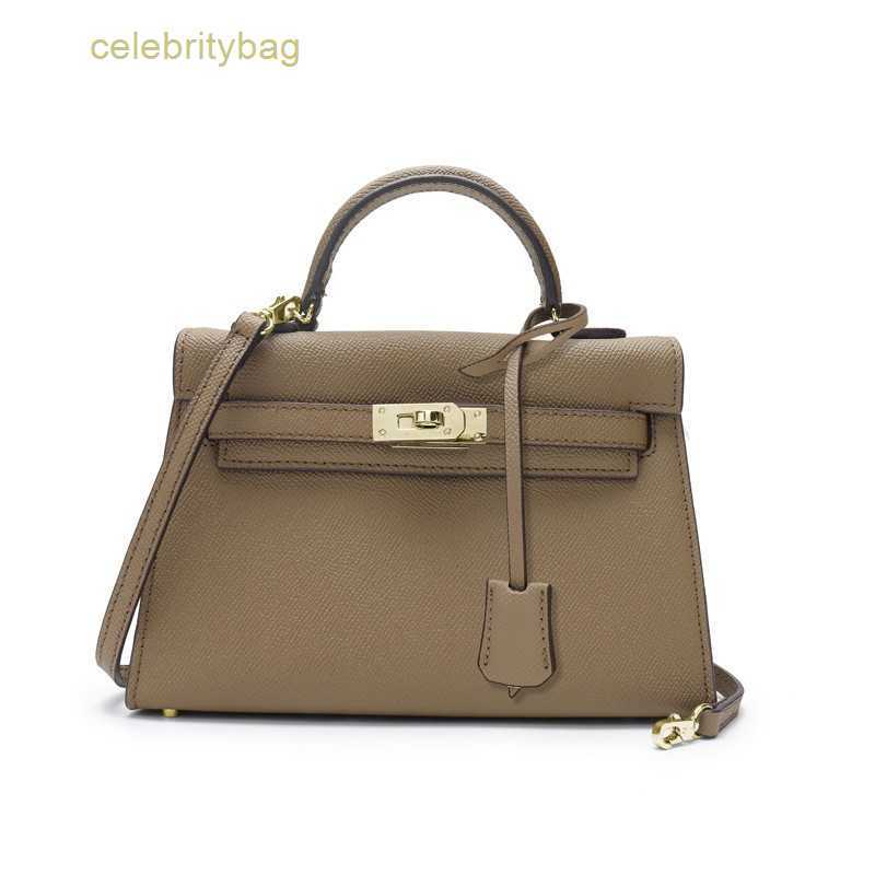 Designer Kellies Handbags Hemres 's second generation New palm grain cow leather one shoulder diagonal mini women's 22cm gold and silver clasp 1 has logo 9UR5, Black 22cm
Designer Kellies Handbags Hemres 's second generation New palm grain cow leather one shoulder diagonal mini women's 22cm gold and silver clasp 1 has logo 9UR5, Black 22cm