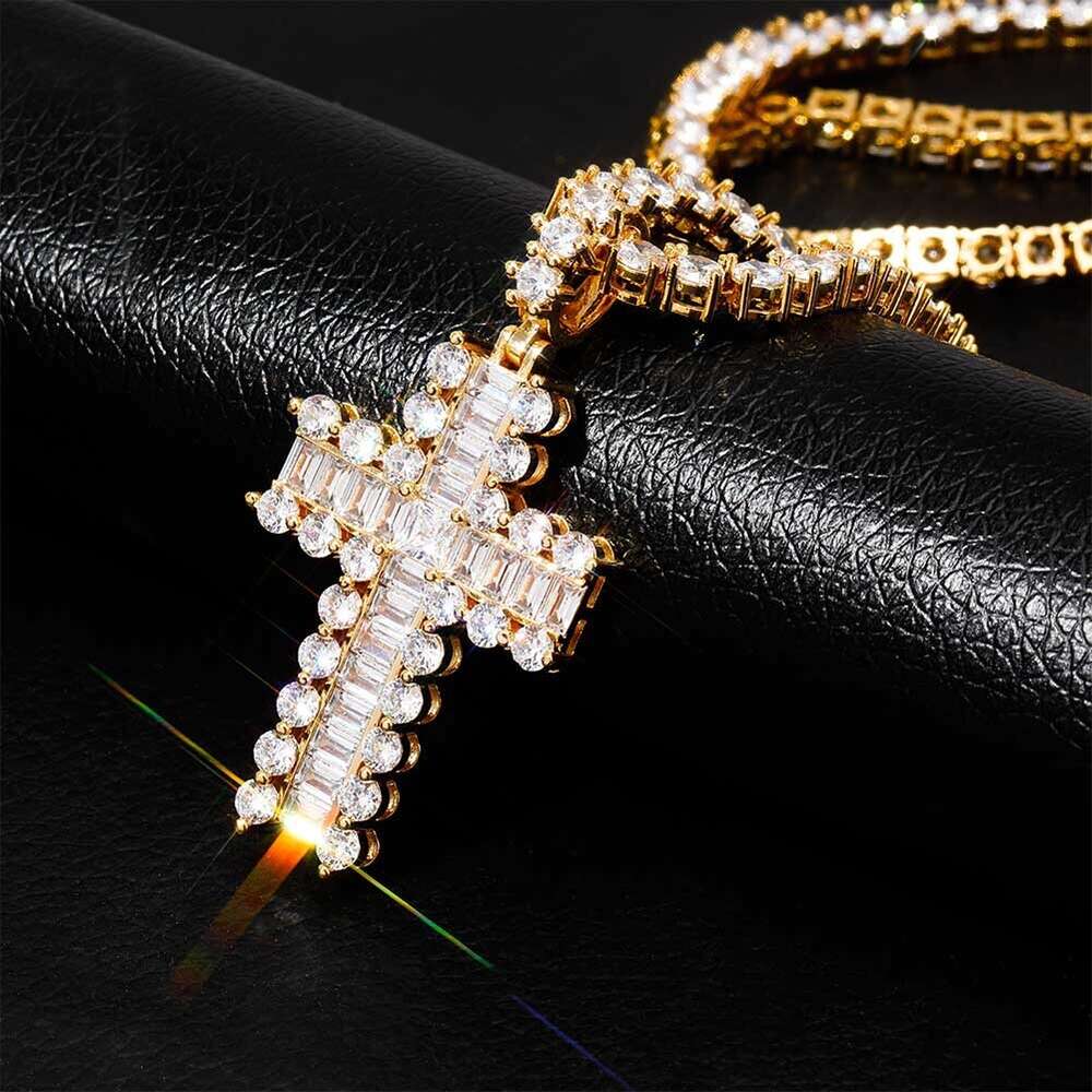 Ins Cross Pendant Square Round Zircon Double Cross Necklace Baguette Cubic Zirconia Icecd Out 18k Gold Hip Hop Punk Jewelry Bling Gemstone Rapper Jewe