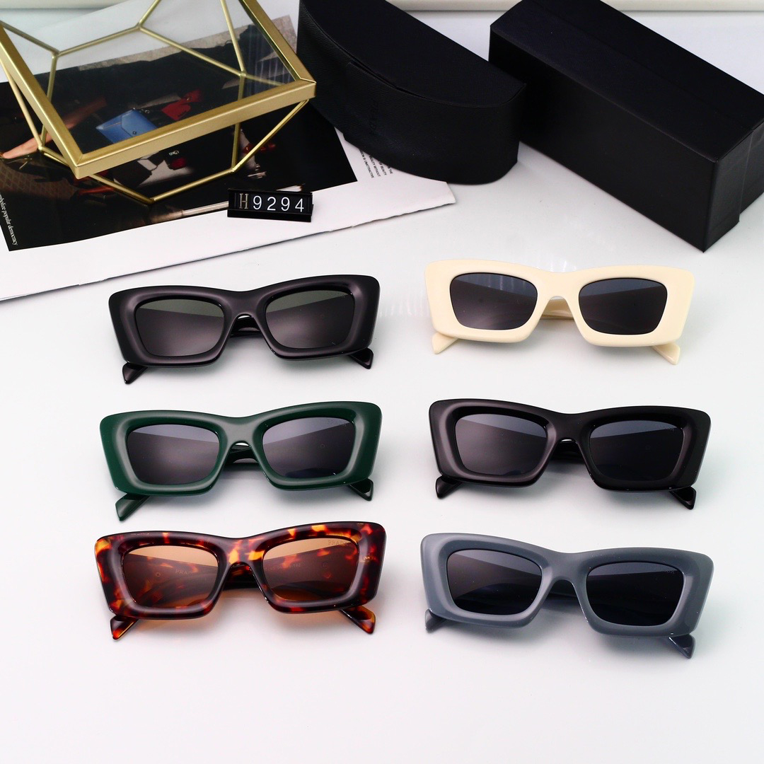 60Sunglasses designer sunglasses for women glasses eyeglasses Goggle Outdoor Beach Sun Glasses 6 Color Optional Triangular signature with original box
60Sunglasses designer sunglasses for women glasses eyeglasses Goggle Outdoor Beach Sun Glasses 6 Color Optional Triangular signature with original box