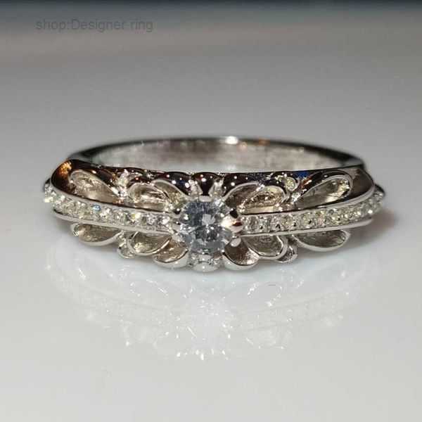 Band Rings Luxury Ch Brand Ring Heart Cross Style Fashion Trend Men's Women's Versatile Jewelry Chromes Designer Men Women Finger Lover Gifts P6ti 1 DL2X
Band Rings Luxury Ch Brand Ring Heart Cross Style Fashion Trend Men's Women's Versatile Jewelry Chromes Designer Men Women Finger Lover Gifts P6ti 1 DL2X