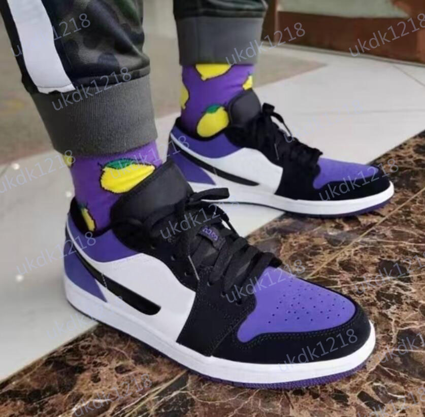 Jumpman 1 shoes 553558-125 with WHITE BLACK COURT PURPLE schoenen fashion trainers new designer sneakers womans designer
Jumpman 1 shoes 553558-125 with WHITE BLACK COURT PURPLE schoenen fashion trainers new designer sneakers womans designer