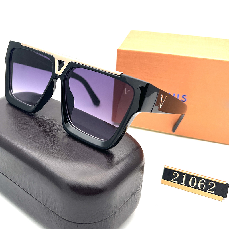 Designer Sunglasses For Women Men Fashion Style Square Frame Summer Polarized Sun Glasses With Diamonds Classic Retro 9 Colors Optional With Box
Designer Sunglasses For Women Men Fashion Style Square Frame Summer Polarized Sun Glasses With Diamonds Classic Retro 9 Colors Optional With Box