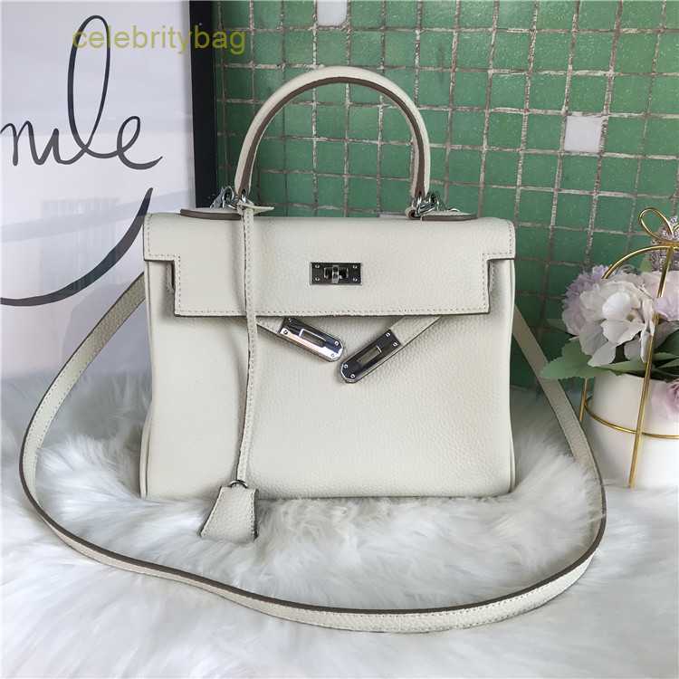 Designer Kellies Handbags Hemres temperamental Suitable beauty 2023 for fashionable new hand litchi pattern star's same women's has logo OD7L, 25cm milkshake silver buckle
Designer Kellies Handbags Hemres temperamental Suitable beauty 2023 for fashionable new hand litchi pattern star's same women's has logo OD7L, 25cm milkshake silver buckle