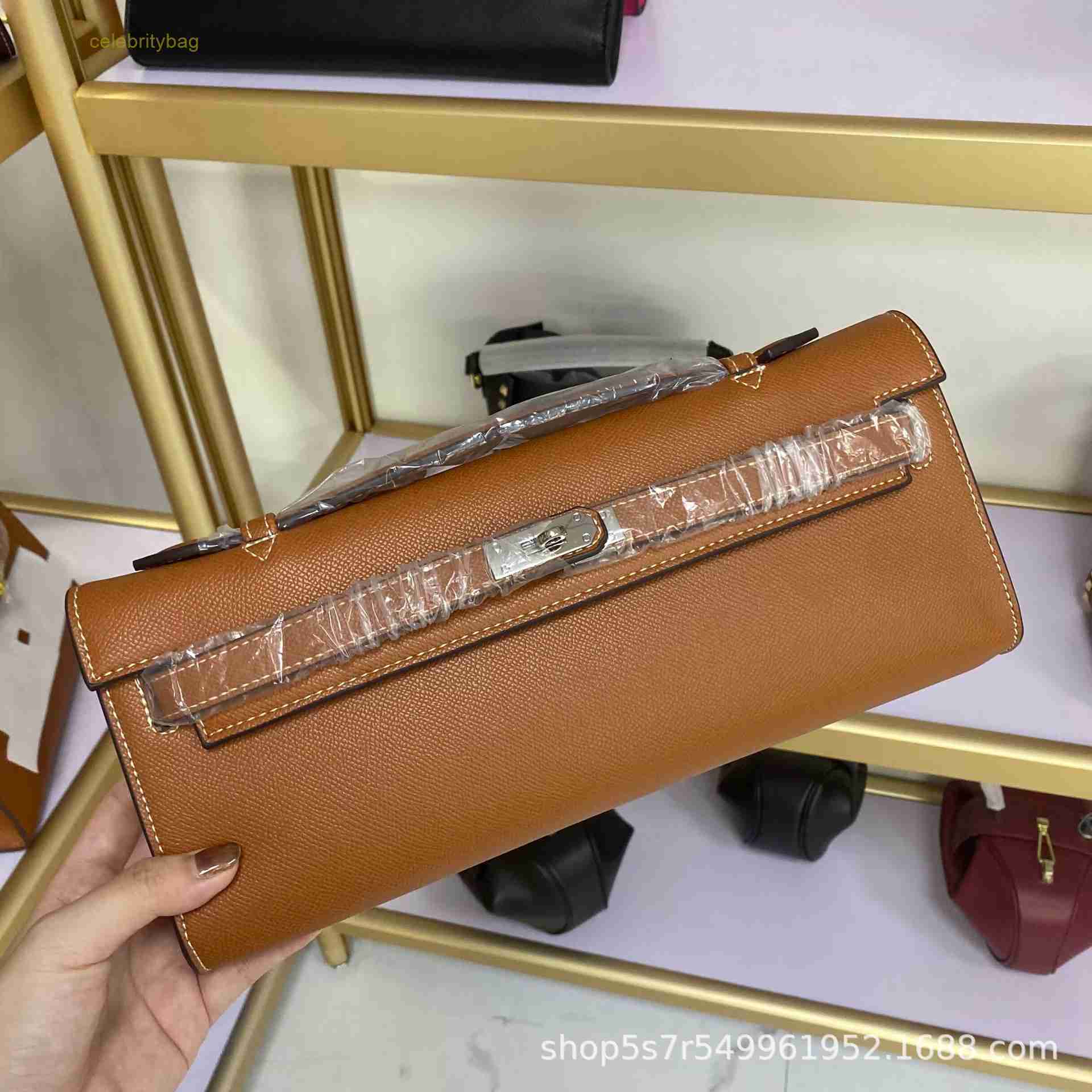 Designer Kellies Handbags Hemres Handheld Bag Wallet Outer Sheet High Quality Light Luxury Cowhide Genuine Stick Handle has logo 2ENX, Golden brown
Designer Kellies Handbags Hemres Handheld Bag Wallet Outer Sheet High Quality Light Luxury Cowhide Genuine Stick Handle has logo 2ENX, Golden brown