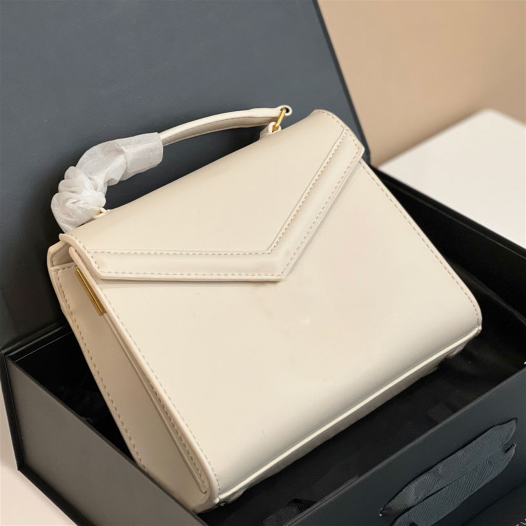 designer bag Cassandra crossbody bag handbags for women latest Tassel bags Original box Purse clutch shoulder messenger cross body Card Holder Multi Pochettes J8s#
designer bag Cassandra crossbody bag handbags for women latest Tassel bags Original box Purse clutch shoulder messenger cross body Card Holder Multi Pochettes J8s#