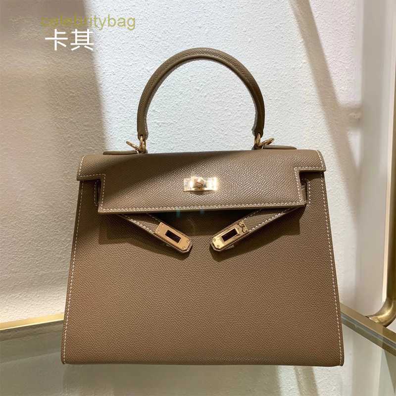 Designer Kellies Handbags Hemres New Women's Bag 2023 Handbag Crossbody Leather Ladiesbag Palm Pattern has logo INKD, 20cm version black
Designer Kellies Handbags Hemres New Women's Bag 2023 Handbag Crossbody Leather Ladiesbag Palm Pattern has logo INKD, 20cm version black