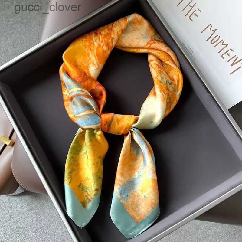 Scarves scarf silk designer Square Head Scarfs Womens Fashion Pattern Large Satin Letter Dot wraps Print Floral 15style 70cm Camouflage Stripes luxury neckerchief
Scarves scarf silk designer Square Head Scarfs Womens Fashion Pattern Large Satin Letter Dot wraps Print Floral 15style 70cm Camouflage Stripes luxury neckerchief
