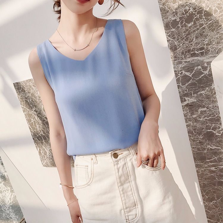 Camisoles Tanks Women Tank Top Woman Chiffon Halter Top Loose Summer Sexy V Neck Sleeveless Tops Vest Female Korean OL Shirt Tops Women 230413