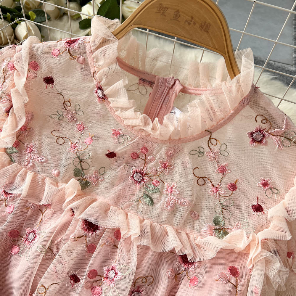 Casual Dresses Luxruy Fashion Spring Summer Pink Mesh Flower Embroidery Dress 2023 New Elegant Women Short Sleeve Ruffles Tulle Knee Vestidos