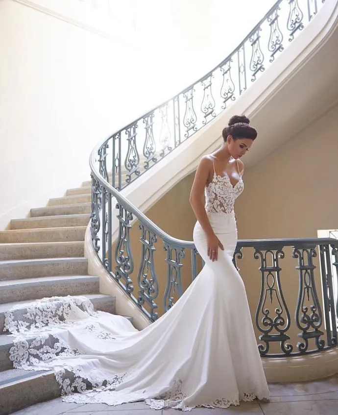 Beach Custom Made Mermaid Wedding Dresses Satin Lace Applique Backless Sweep Train Sexy Bridal Gowns