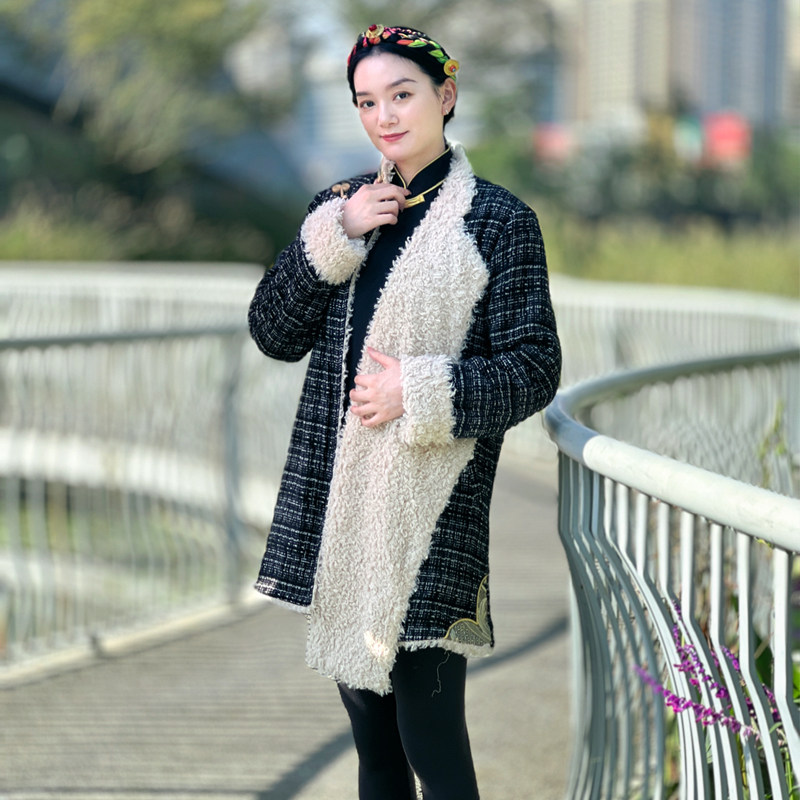 China Himalayan Tibetan Winter Clothing Women Lhasa Coat Tibet Holidays Black Beige Taking Photo Tour Costume Ethnic Improved Overcoat