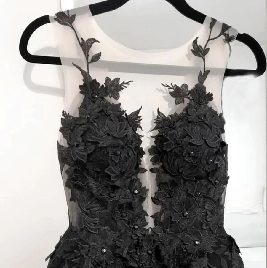 2024 Gothic Black Formal Prom Dress Sexy Backless High Side Split A-line Appliques Lace Evening Party Gowns Customed Robes De Soiree