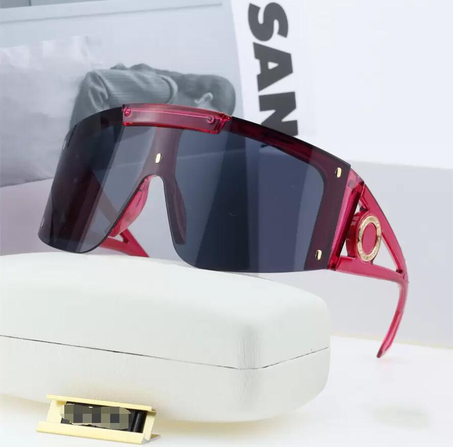 Designer sunglasses for men and women Sunscreen sunshade Sunglasses with large frame vintage polarized light fashionable goggles high-quality with box
Designer sunglasses for men and women Sunscreen sunshade Sunglasses with large frame vintage polarized light fashionable goggles high-quality with box