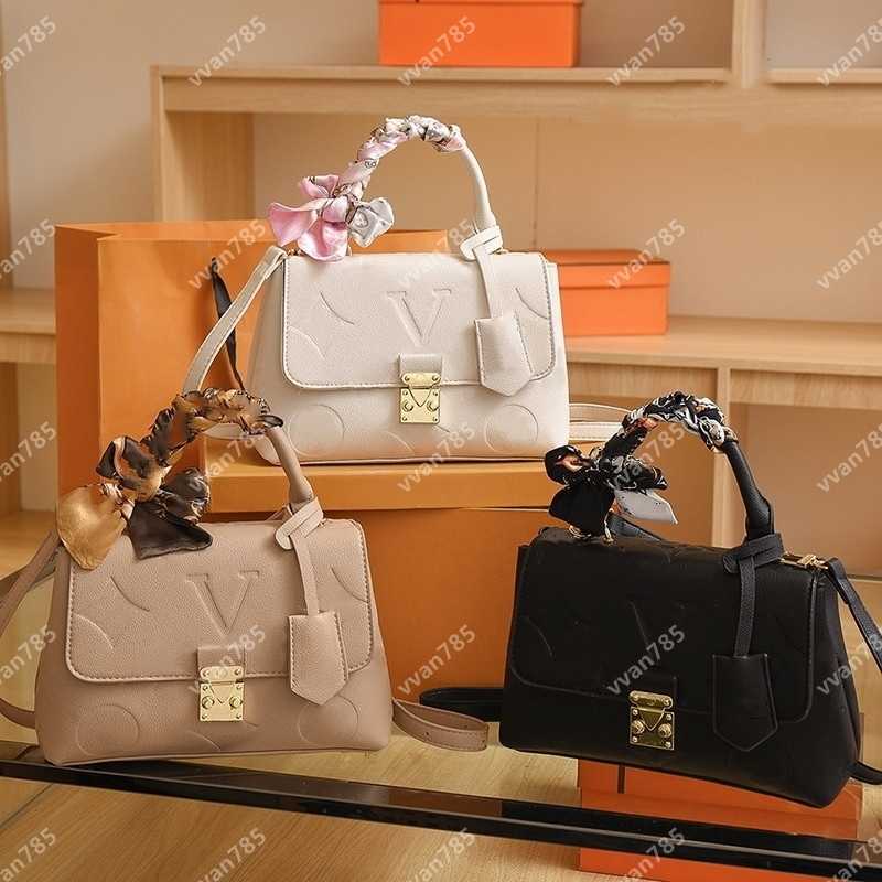 Leather Emboss Madeleine BB Tote Crossbody Bags Single Shoulder Women Messenger Bag Louiseitys Designer Handbags Metis Lady Purses Viutonity Luxury Wallets, Add box + dust bag
Leather Emboss Madeleine BB Tote Crossbody Bags Single Shoulder Women Messenger Bag Louiseitys Designer Handbags Metis Lady Purses Viutonity Luxury Wallets, Add box + dust bag