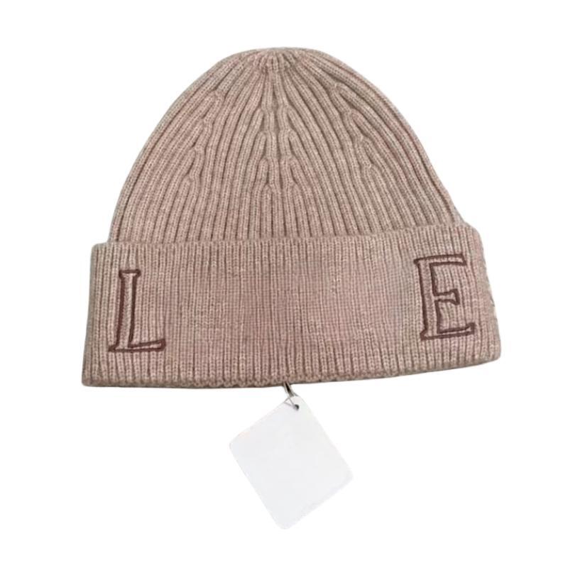 Hat designer brand fashion Winter outdoor equipment Beanie Cashmere thickened knitting