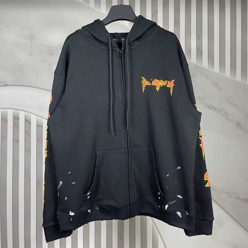 Luxury designer's new men's women's short sleeved sportswear set Shirt High Edition Family Net Red Same Letter Elephant Print and Hooded Zipper Coat, Black
Luxury designer's new men's women's short sleeved sportswear set Shirt High Edition Family Net Red Same Letter Elephant Print and Hooded Zipper Coat, Black