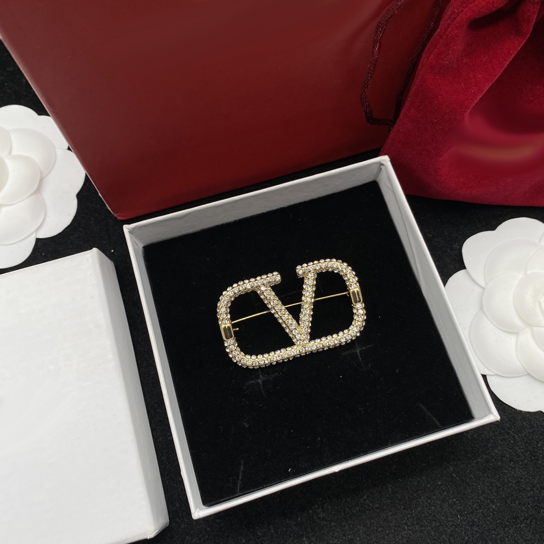 Luxury brand design 14k gold letter B zircon party brooch