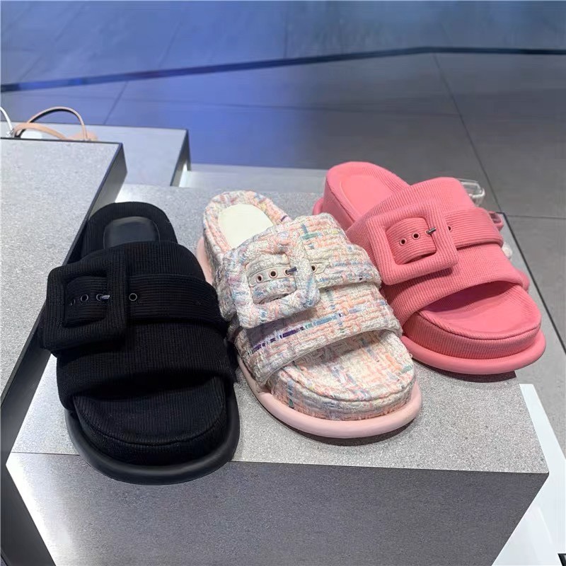 Designer Platform Slippers Women Buckle Thick Sole Beach Slippers Woman 2023 Summer Y2K Flat Heeled Sandals Outdoor Slides, White
Designer Platform Slippers Women Buckle Thick Sole Beach Slippers Woman 2023 Summer Y2K Flat Heeled Sandals Outdoor Slides, White