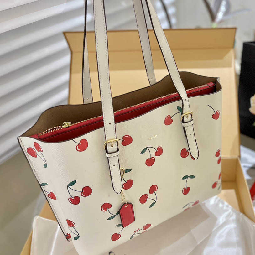 Pink Cherry Tote Bag Designer Bags Beach Totes Handbags Women Luxury Leather White Handbag Crossbody Shoulder Bags Purses duffle bag, Cobag235-1
Pink Cherry Tote Bag Designer Bags Beach Totes Handbags Women Luxury Leather White Handbag Crossbody Shoulder Bags Purses duffle bag, Cobag235-1