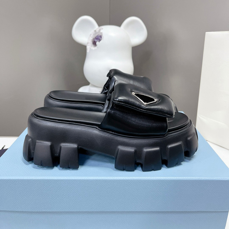 Women Black Soft Padded Leather Sandals Slippers Monolith Rubber Sole Slides Triangle Logo Platform Sandal Chunky Bottom Mules Summer Beach Casual
Women Black Soft Padded Leather Sandals Slippers Monolith Rubber Sole Slides Triangle Logo Platform Sandal Chunky Bottom Mules Summer Beach Casual