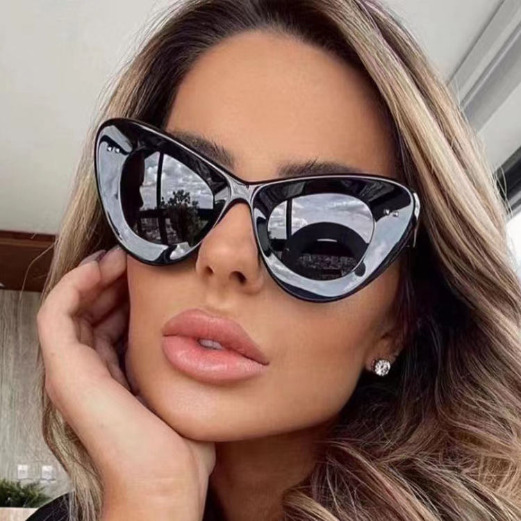 New on trend fashion designer sunglasses shades for women cat eye sun glasses eyeglasses for driving flight beach eye wear leopard dark black UV400
New on trend fashion designer sunglasses shades for women cat eye sun glasses eyeglasses for driving flight beach eye wear leopard dark black UV400