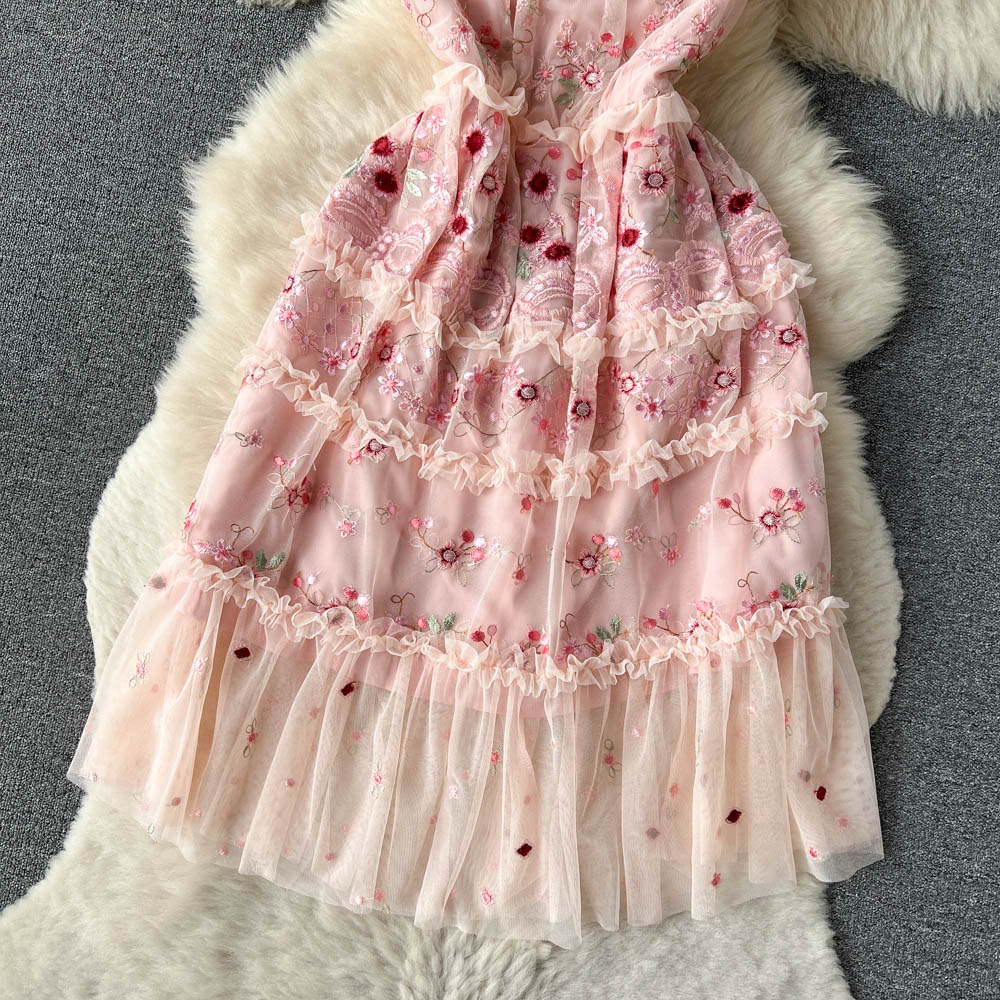 Casual Dresses Luxruy Fashion Spring Summer Pink Mesh Flower Embroidery Dress 2023 New Elegant Women Short Sleeve Ruffles Tulle Knee Vestidos