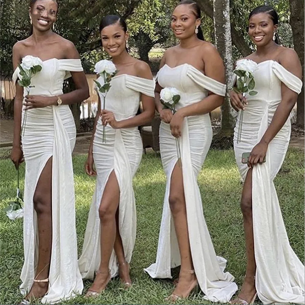 2023 Bridesmaid Dress Ivory Dresses Off The Shoulder Sweep Train Mermaid With Zipper Back Wedding Party