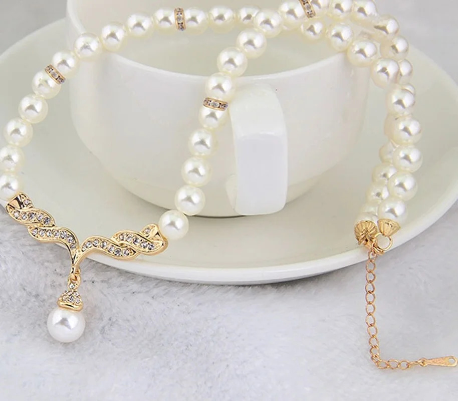 Stud Creative Gold Color Necklace 1 Pair Earrings Wedding Bridal Pearl Jewelry Set For Women Lady Female 231109