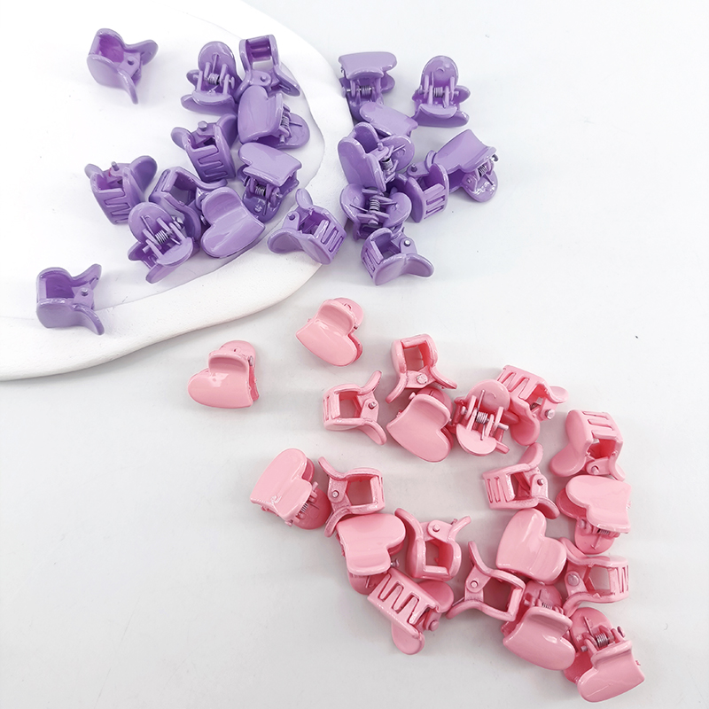 20PCS 2cm Cute Mini Hair Claw Clips Girls Cartoon Colorful Love Gripping Clip Hairpins Kids Baby Hair Crab Claw Grip Headwear hair accessories