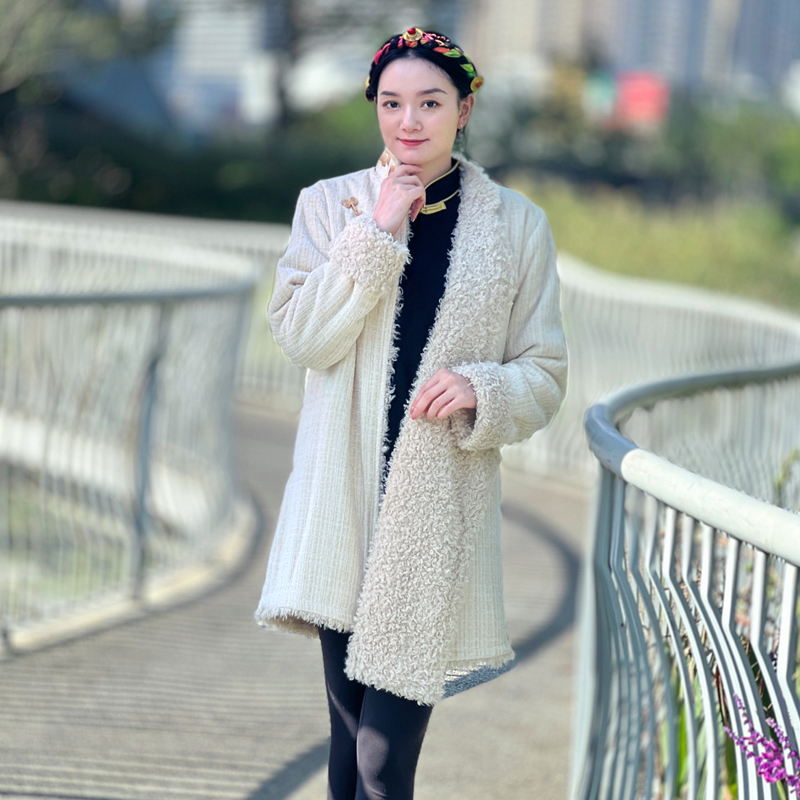 China Himalayan Tibetan Winter Clothing Women Lhasa Coat Tibet Holidays Black Beige Taking Photo Tour Costume Ethnic Improved Overcoat