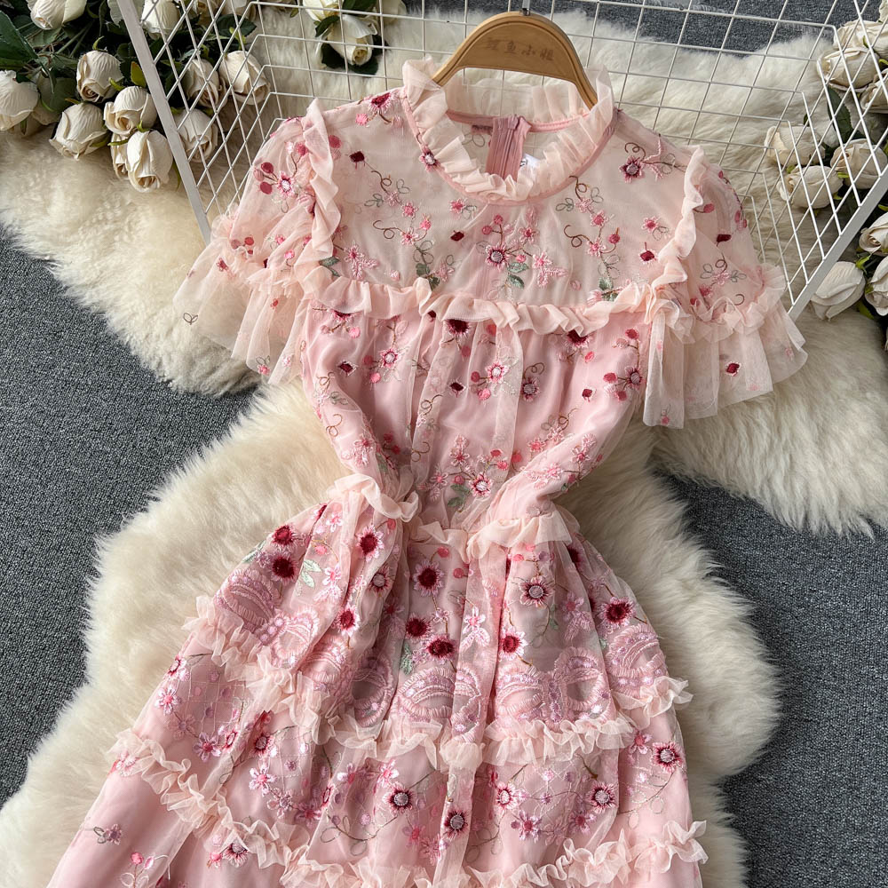 Casual Dresses Luxruy Fashion Spring Summer Pink Mesh Flower Embroidery Dress 2023 New Elegant Women Short Sleeve Ruffles Tulle Knee Vestidos