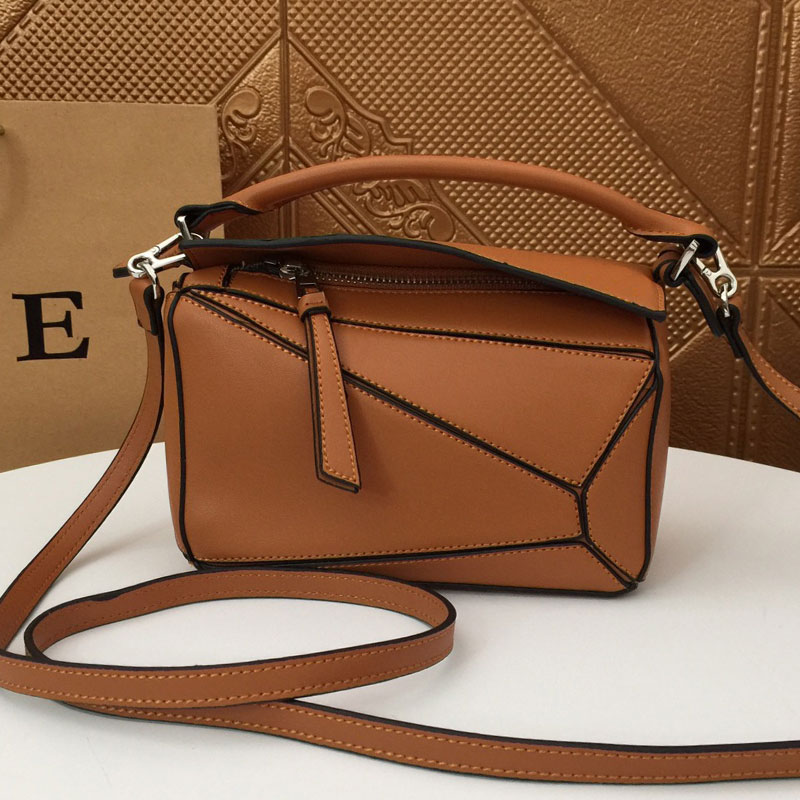 High quality Womens Geometric Diagram Shoulder Bag Luxury Designer Fashion Genuine Leather Crossbody Handbag Classic Contrast Colored Wallet
High quality Womens Geometric Diagram Shoulder Bag Luxury Designer Fashion Genuine Leather Crossbody Handbag Classic Contrast Colored Wallet