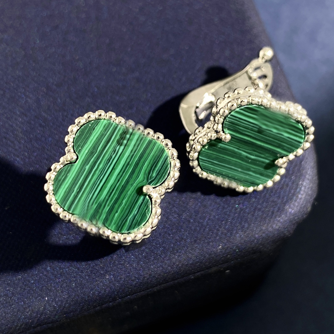 Luxury Clover Flower Diamond Cuff Earrings Earring Designer Brand Trends Van Stud Woman Fashion Ear Clip Jewelry Women Cjeweler orecchini 7ytewsd
Luxury Clover Flower Diamond Cuff Earrings Earring Designer Brand Trends Van Stud Woman Fashion Ear Clip Jewelry Women Cjeweler orecchini 7ytewsd