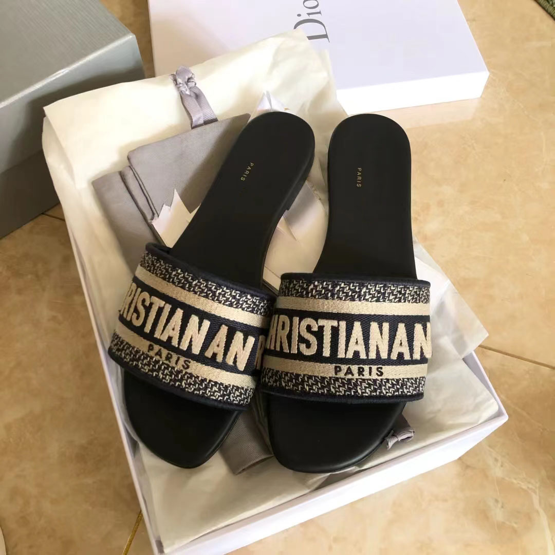 2023 News Slide Slippers Sandals Shoes embroidery slippers d home Flats Sandal Women Luxury Designer Slides Slipper, #3
2023 News Slide Slippers Sandals Shoes embroidery slippers d home Flats Sandal Women Luxury Designer Slides Slipper, #3