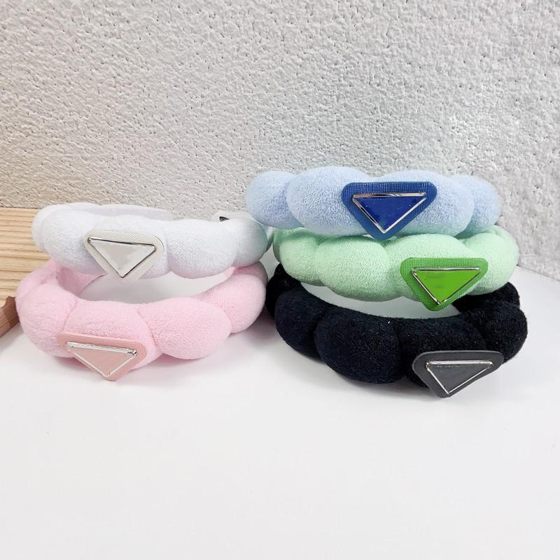 2023 Designer Sponge Headbands Hair bands For Women Girl Brand Elastic Luxury Headband Sports Fitness Headband Head Wrap
2023 Designer Sponge Headbands Hair bands For Women Girl Brand Elastic Luxury Headband Sports Fitness Headband Head Wrap