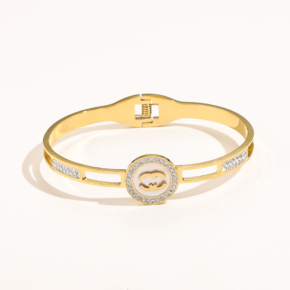 Designer 18K Gold Love Bangle Bracelet Luxury Spring Jewelry Diamond Bracelet Charming Women Romantic Gift Cuff Bracelet Jewelry wholesale ZG1174
Designer 18K Gold Love Bangle Bracelet Luxury Spring Jewelry Diamond Bracelet Charming Women Romantic Gift Cuff Bracelet Jewelry wholesale ZG1174