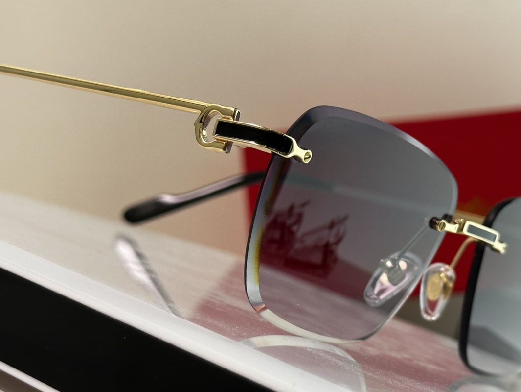 rayben sun glass High end mens sunglasses 18K gold brilliant simple frameless sunglasses within the blue film lens drive travel comfortable and lightweight
rayben sun glass High end mens sunglasses 18K gold brilliant simple frameless sunglasses within the blue film lens drive travel comfortable and lightweight