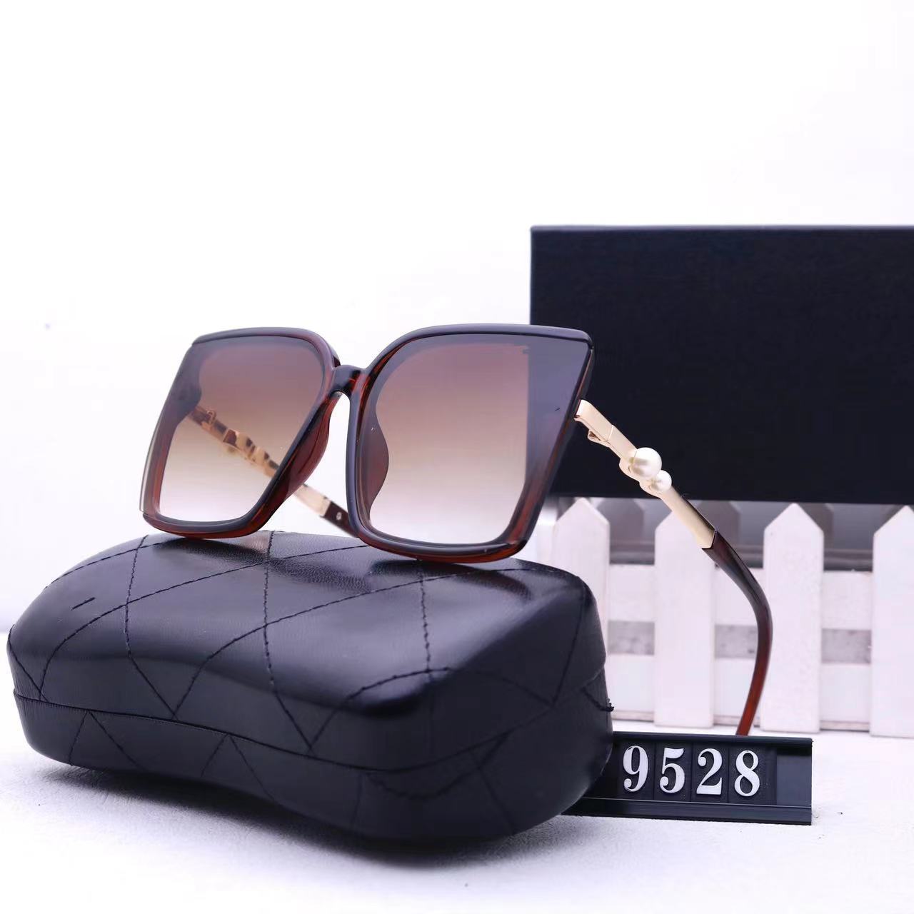 2023 Designer sunglasses for women channel square trendy sunscreen versatile foreign temperament polarized UV proof strong light ultra light glasses with box
2023 Designer sunglasses for women channel square trendy sunscreen versatile foreign temperament polarized UV proof strong light ultra light glasses with box