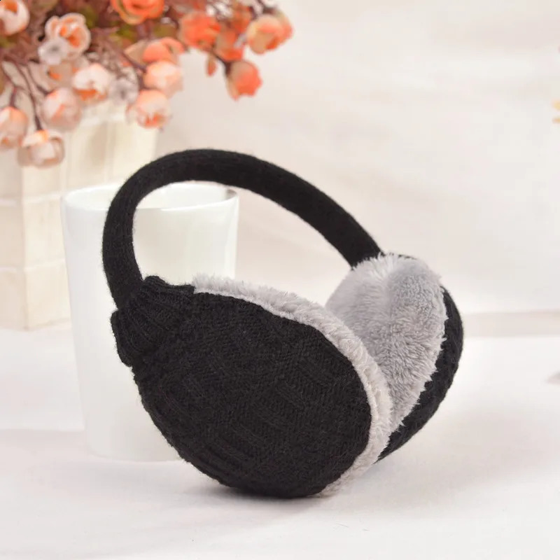Ear Muffs Winter Children's Warm Cold Ear Cover Korean Version Low-Key Universal Detachable Knitted Wool Ear Cover Grey White 231109