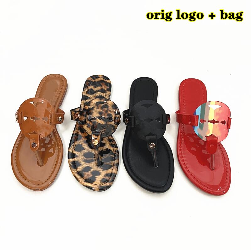 Sandals For Women Slippers Genuine Leather Flip Flops Flat Beach Shoes 2023 Summer Black Matte Luxery Pinkycolor Women's Slipper with Dust Bag Size 34-43
Sandals For Women Slippers Genuine Leather Flip Flops Flat Beach Shoes 2023 Summer Black Matte Luxery Pinkycolor Women's Slipper with Dust Bag Size 34-43