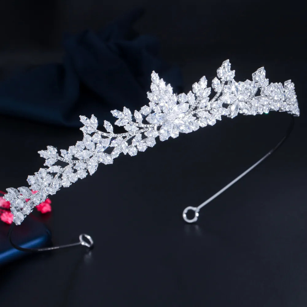 Headbands ThreeGraces Sparkling White Cubic Zirconia Elegant Flower Queen Crowns Tiaras Wedding Hair Accessories Jewelry for Brides HA027 231102