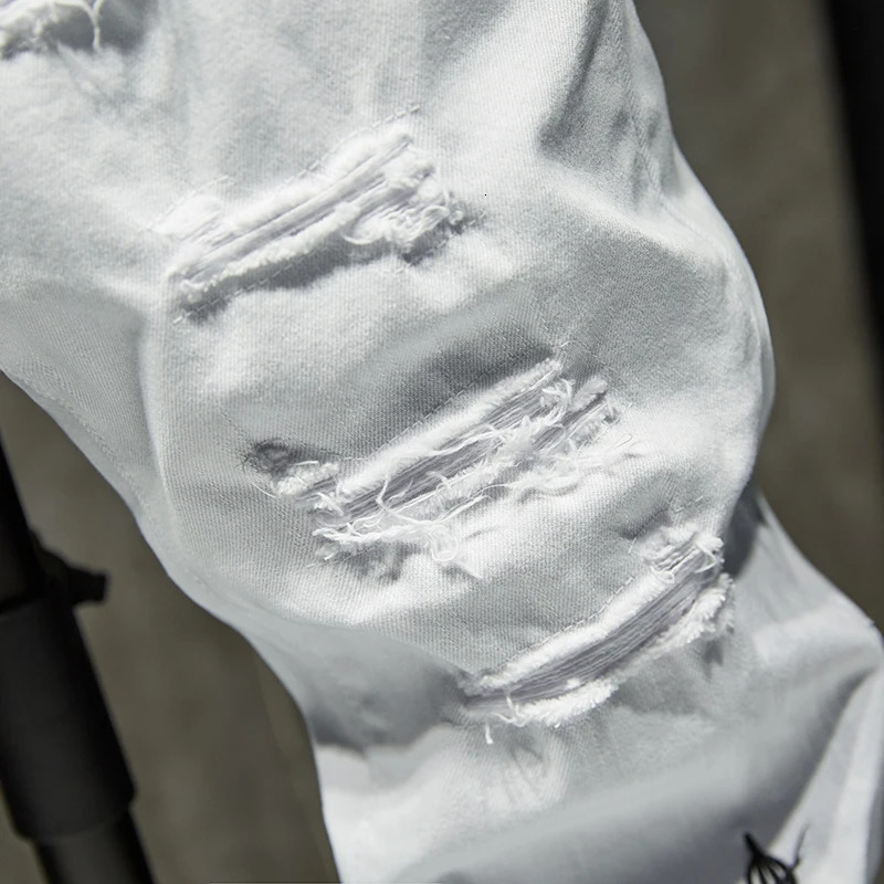 Men's Jeans Fashion Trendy Embroidery letters Men College Boys Skinny Runway Zipper Denim Pants Destroyed Ripped Jeans Black White Jeans 231110