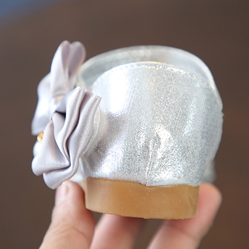 Sandals Summer Sandals for Girls Baby Kids Soft Sole Crib BowtieGlitter Shoes Breathable Ankle Strap Slippers Sandals 230421