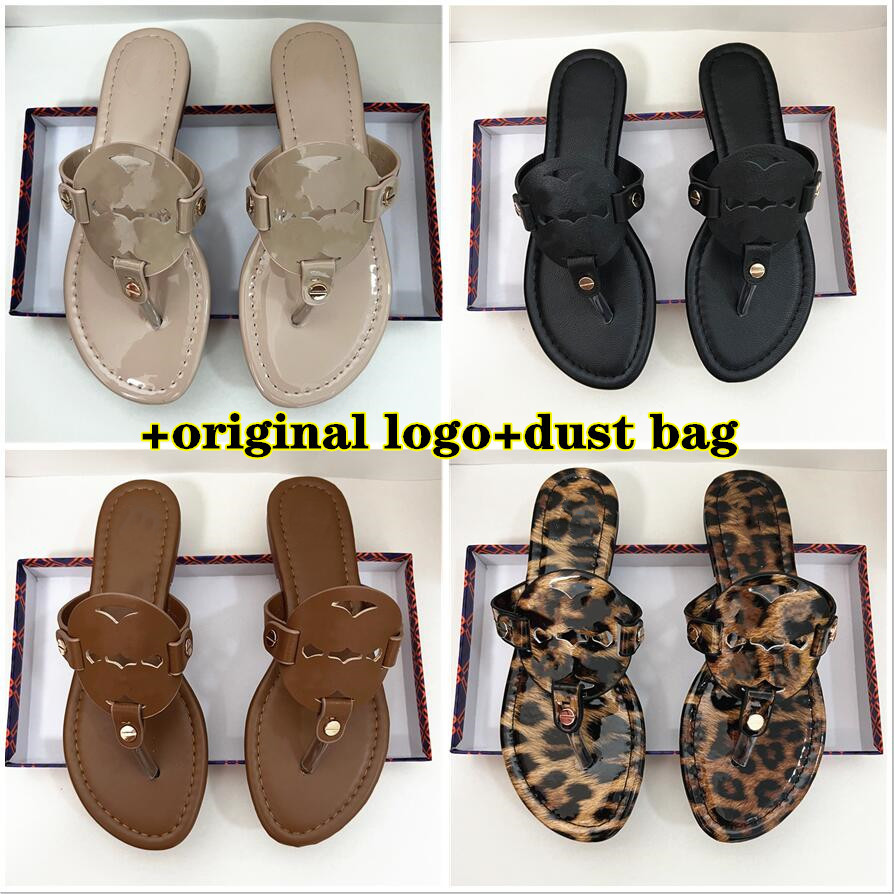 Origin Brand Slippers Genuine Leather Flip Flop Women's Sandals 2023 Summer Classic Fashion Flat Anti-skid Black Brown Matte Slipper Beach Shoes with Dust Bag 35-43, Gold
Origin Brand Slippers Genuine Leather Flip Flop Women's Sandals 2023 Summer Classic Fashion Flat Anti-skid Black Brown Matte Slipper Beach Shoes with Dust Bag 35-43, Gold