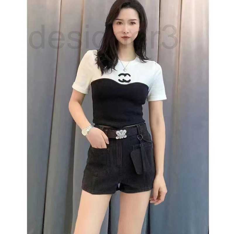 Women' Knits & Tees designer 23 Summer New French chic Round Neck Letter Black and White Color Matching Simple Versatile Slim Fit Styling Needle Q1EI
Women' Knits & Tees designer 23 Summer New French chic Round Neck Letter Black and White Color Matching Simple Versatile Slim Fit Styling Needle Q1EI