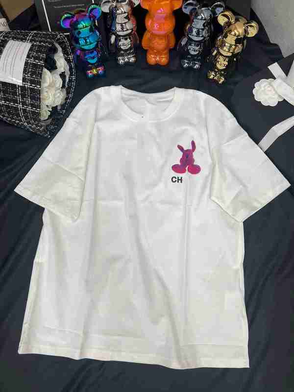 Women' T-Shirt designer T-shirt Short Sleeve chic 2023ss Fashion Spring/Summer New Rabbit Pattern Classic Versatile Black and White IEHE
Women' T-Shirt designer T-shirt Short Sleeve chic 2023ss Fashion Spring/Summer New Rabbit Pattern Classic Versatile Black and White IEHE
