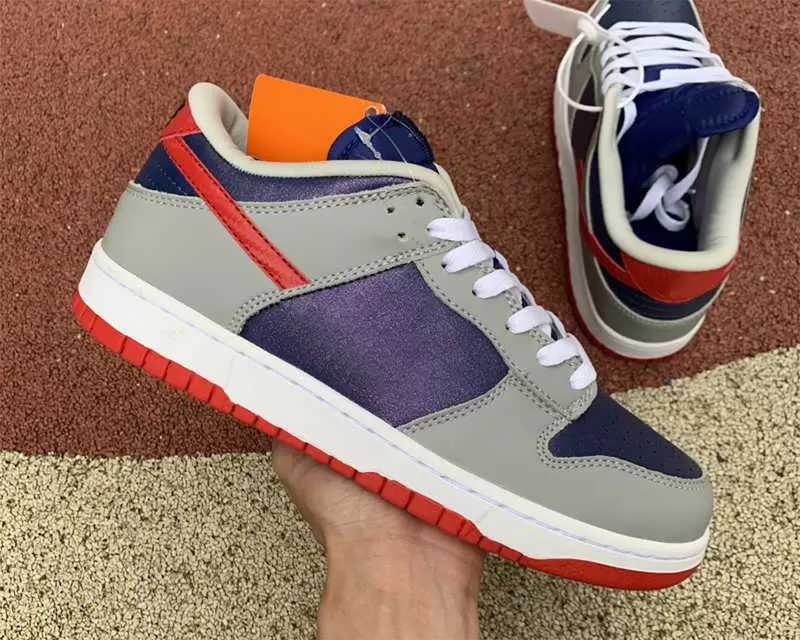 2023 Basketball Shoes DnK Low Samba Skateboard Shoes White Grey Blue Pink Sports Shoes Outdoor Sneakers Send With Box
2023 Basketball Shoes DnK Low Samba Skateboard Shoes White Grey Blue Pink Sports Shoes Outdoor Sneakers Send With Box