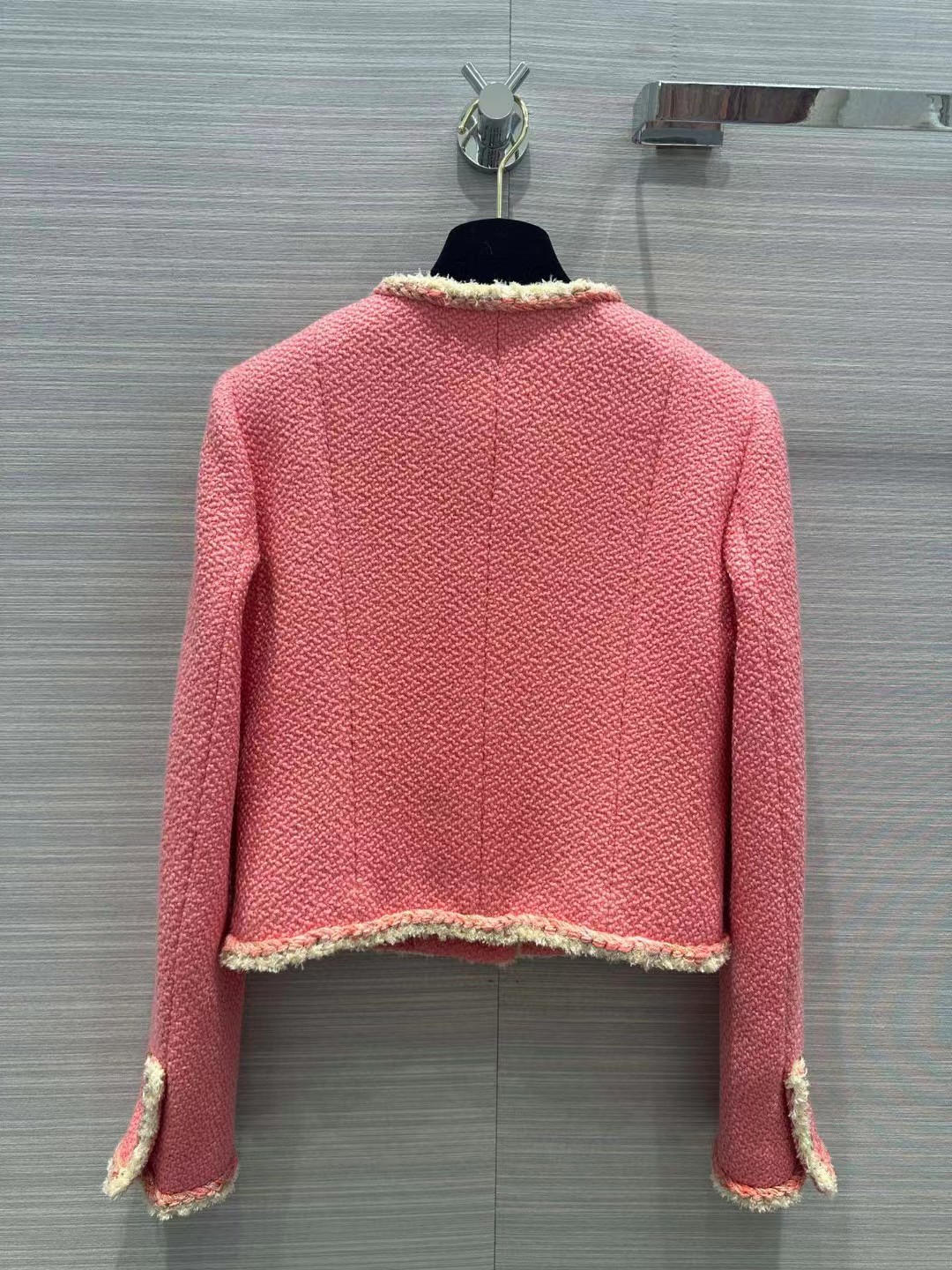 Chan home New 2023 spring Women' brand jacket Fashion high-end autumn winter Chains logo tweed coat Leisure Coats cardigan birthday Mother' Day Gift, Pink
Chan home New 2023 spring Women' brand jacket Fashion high-end autumn winter Chains logo tweed coat Leisure Coats cardigan birthday Mother' Day Gift, Pink