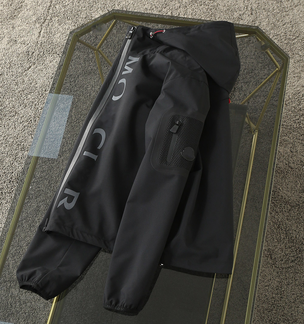 Luxury French brand Designer jacket monclair Spring and Summer Short thin Coat Windproof waterproof letter print windbreaker Outdoor hooded sportswear, Black
Luxury French brand Designer jacket monclair Spring and Summer Short thin Coat Windproof waterproof letter print windbreaker Outdoor hooded sportswear, Black